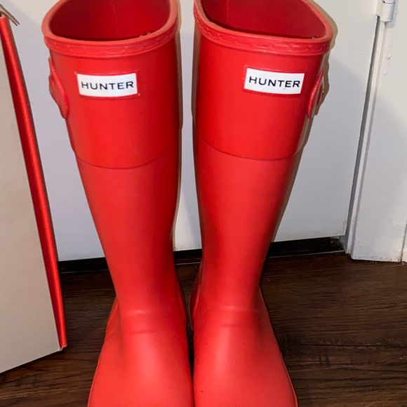 Pink Hunter boots, KIDS but can fit women! - Picture 2 of 8